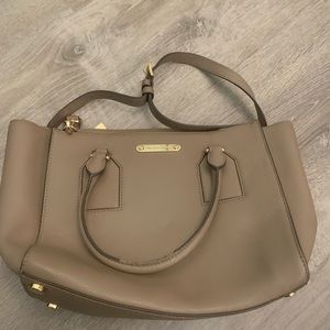 Medium crossbody bag